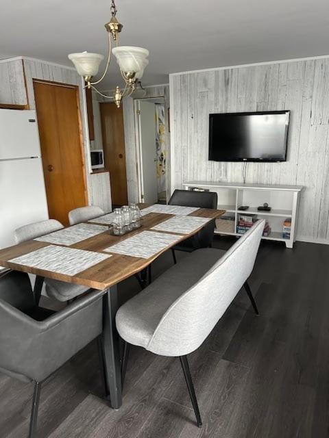 Chalet Cozy With Breathtaking Mountain View Notre-Dame-Des-Bois